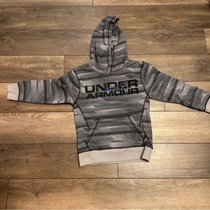Boys Under Armour Sweater Size 7 Hooded